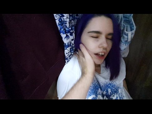 ❤️ Megtaláltam a nővéremet a szekrényben, és segítettem neki elélvezni. Porno vk at hu.hochu-sex-tomsk.ru ️❤